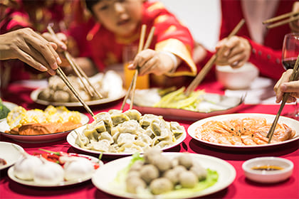 除夕的风俗习俗有哪些？是除夕祭祖还是正月初