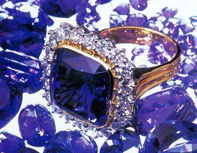 6月17日诞生石:蓝宝石 6月17日诞生石:蓝宝石