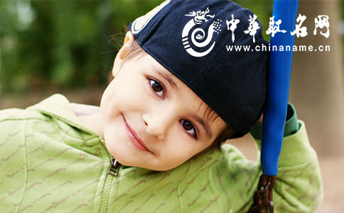 鸡年男宝宝取名字禁忌有哪些?