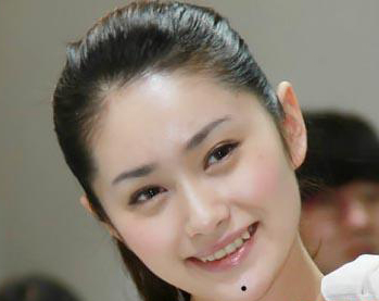 最容易看懂的女人面相痣图