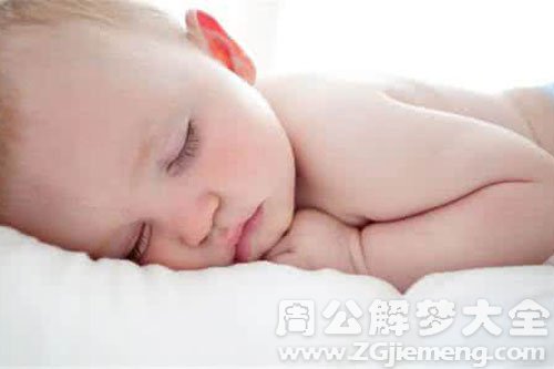 虐待狂虐待小男孩