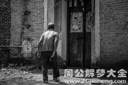 活着的外公去世了