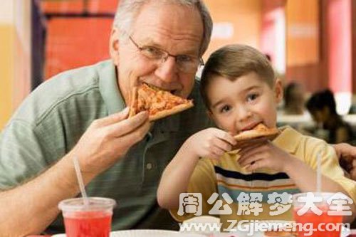 带孩子吃饭