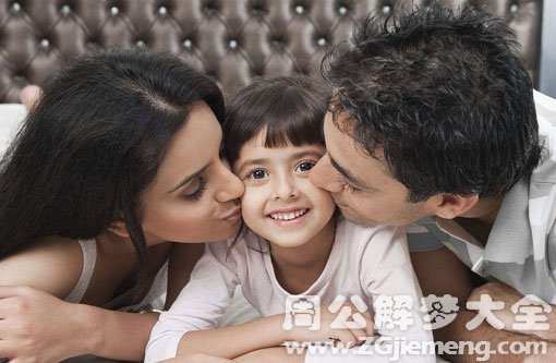 梦见女孩亲我