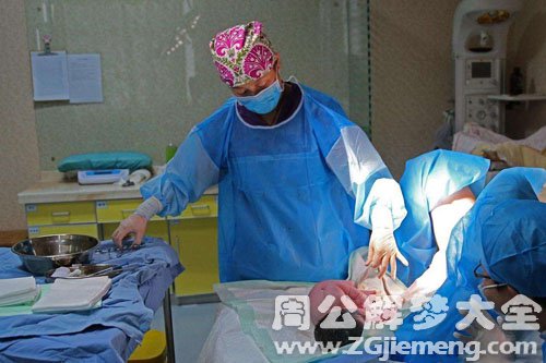 梦见接生婆、产婆、助产士