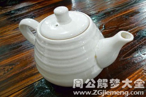 水壶破了