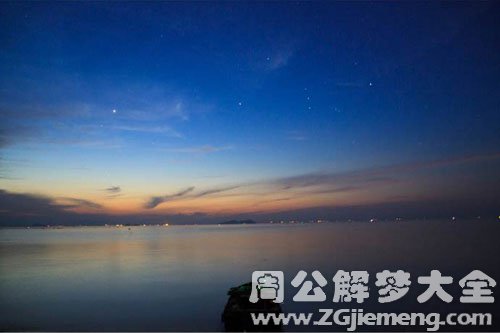梦见阁楼看日出