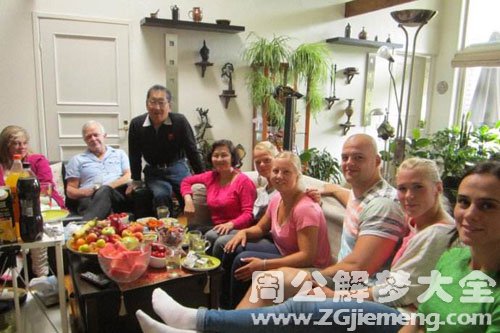 在朋友家 在朋友家