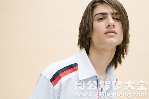 老公头发长了 老公头发长了