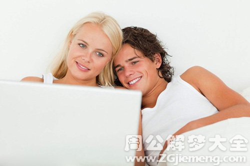 梦见用电脑看电影