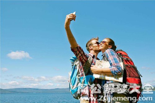 梦见去旅游很高兴