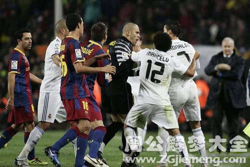 梦见辱骂 梦见辱骂